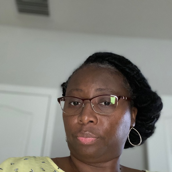 Meet your Posher, Priscilla - Picture 1 of 1